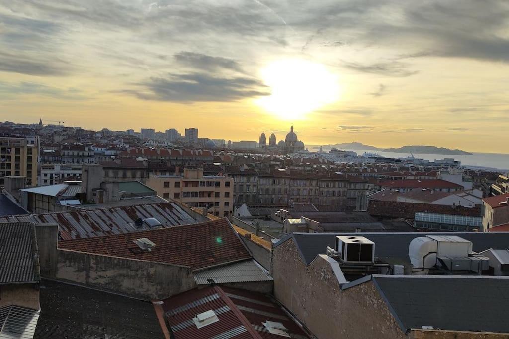 Vue Mer Et Et Notre Dame Centre Ville Avec Balcon Et Parking Marseilles Buitenkant foto